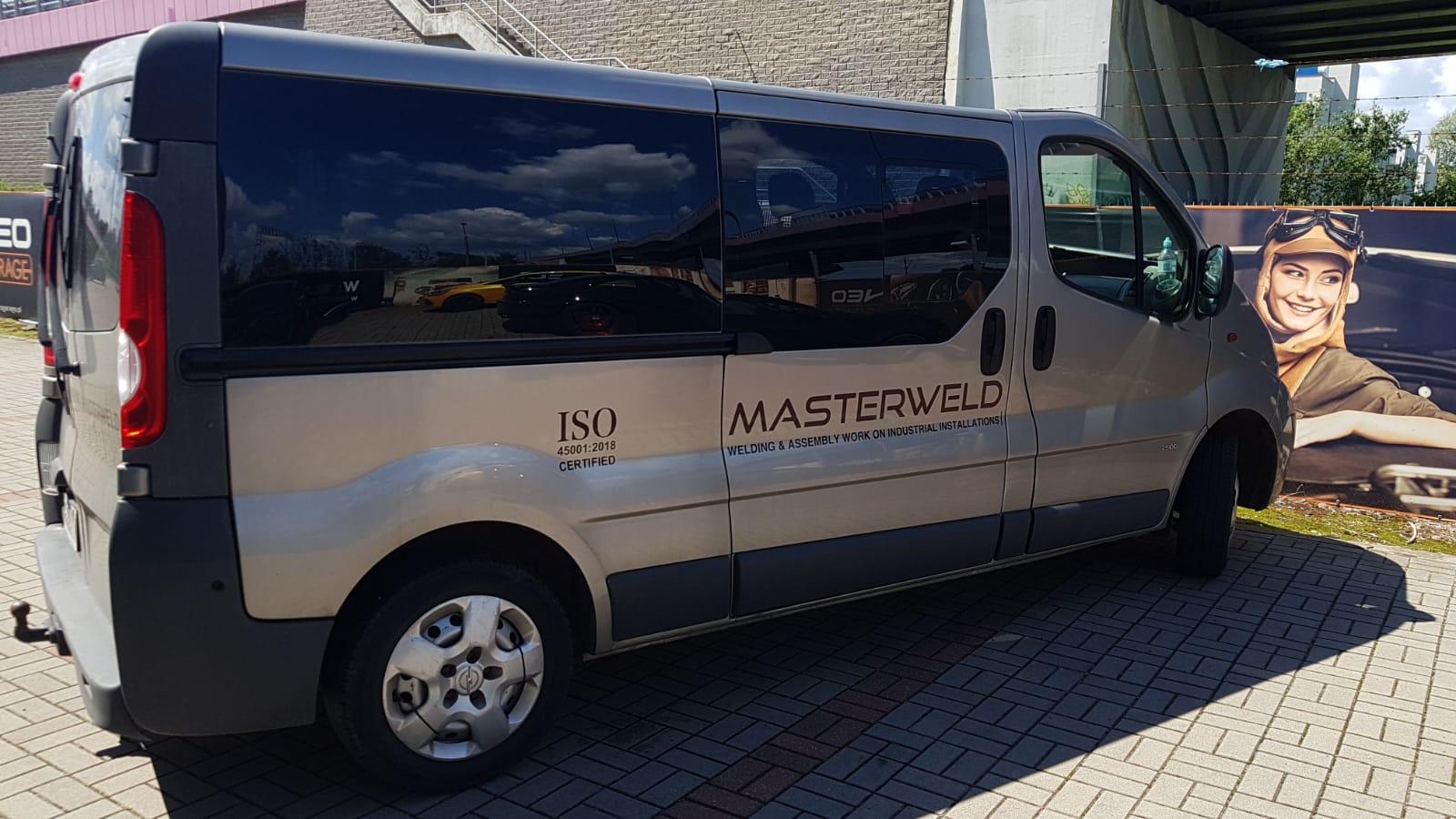 MASTERWELD vehicle for transporting personnel